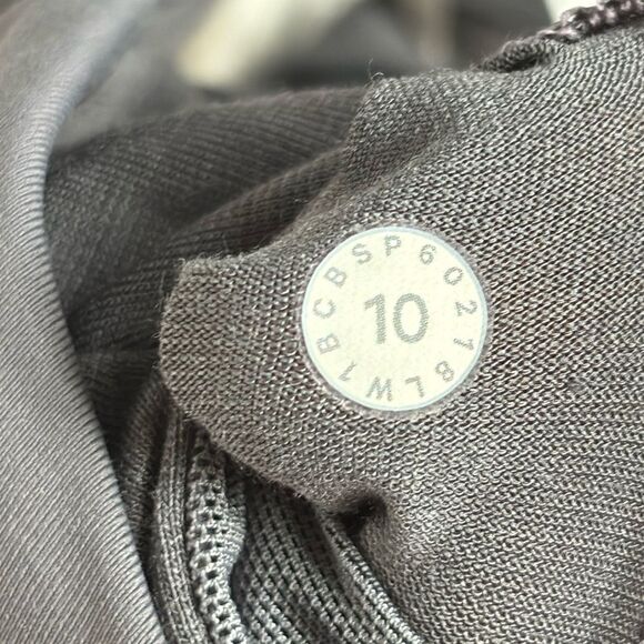 Lululemon Twist & Toil Tank - Picture 4 of 5